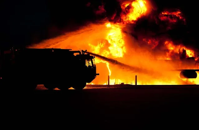 Incêndio em guindaste